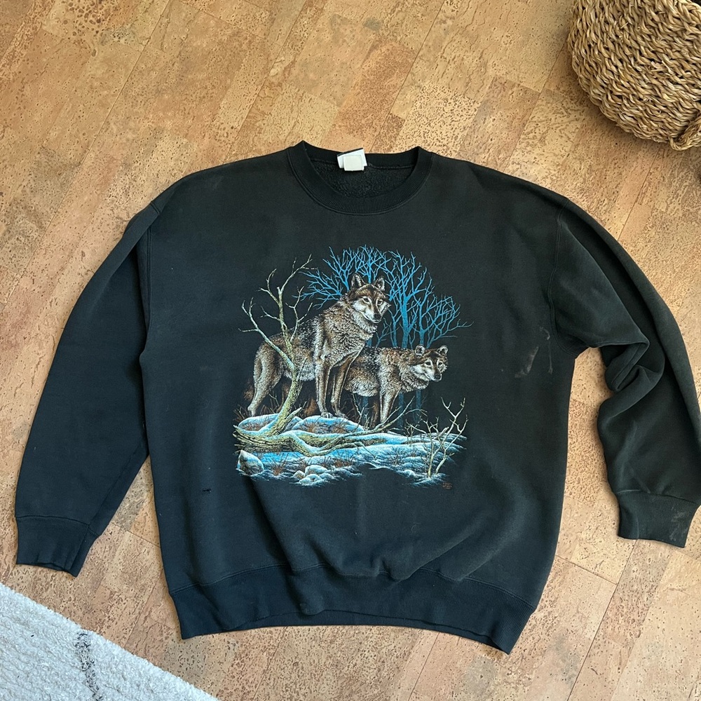 Vintage Wolf Sweatshirt 🔥